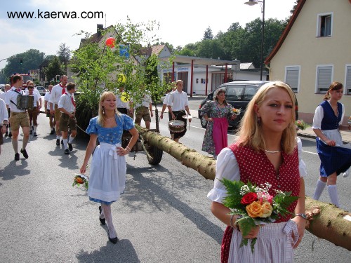 Krwa 2006: Rausdou und aafstelln vom Krwabamm