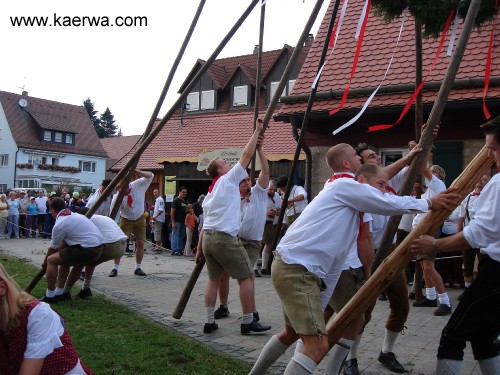 Krwa 2006: Rausdou und aafstelln vom Krwabamm