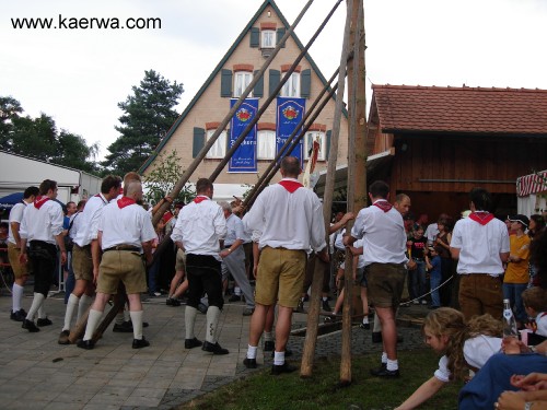 Krwa 2006: Rausdou und aafstelln vom Krwabamm