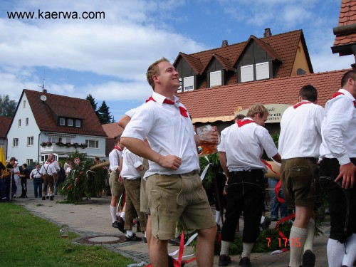 Krwa 2007 Krwabaum aufstellen